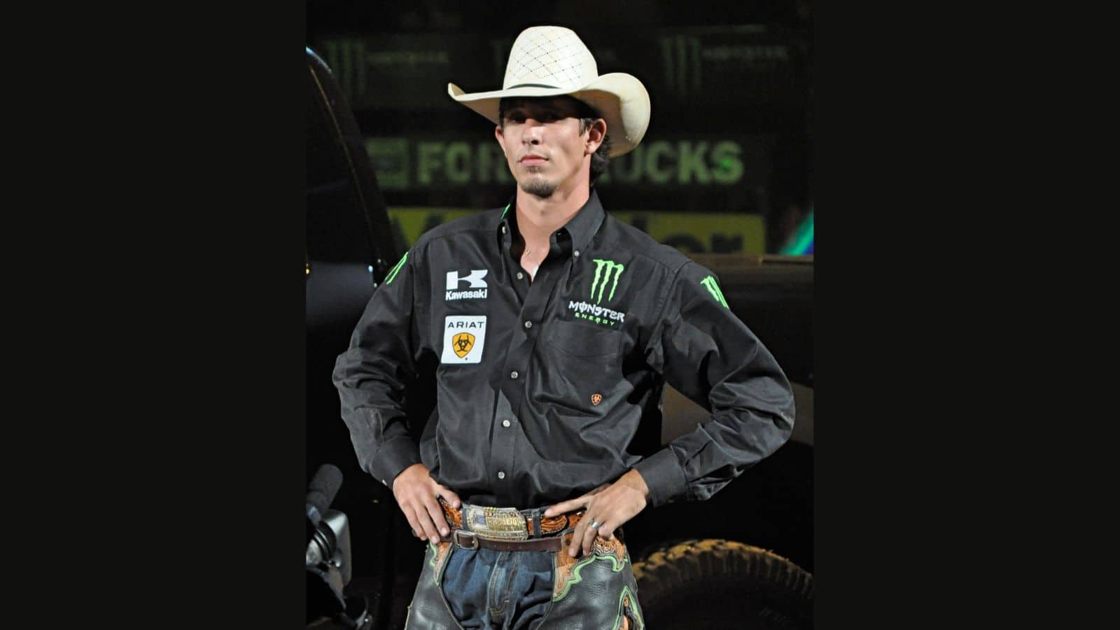 J.B. Mauney preparing to ride in a PBR event wearing his signature cowboy hat