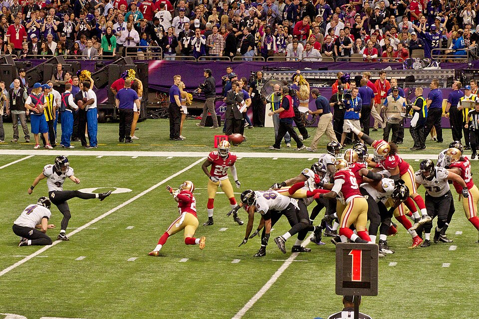 Justin Tucker kicking a field goal for the Baltimore Ravens against the San Francisco 49ers in Super Bowl XLVII